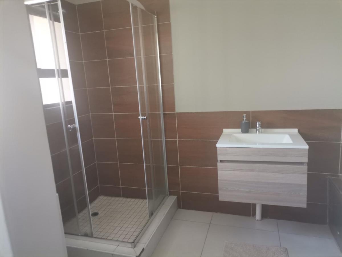 Village Kulture - Guest House Rustenburg Luaran gambar